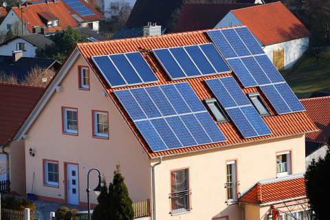Dotace na fotovoltaiku 2023 z programu Nová zelená úsporám: Jak ji získat?